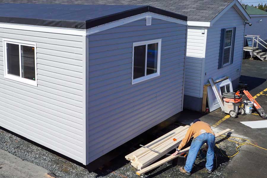 Building large office trailers